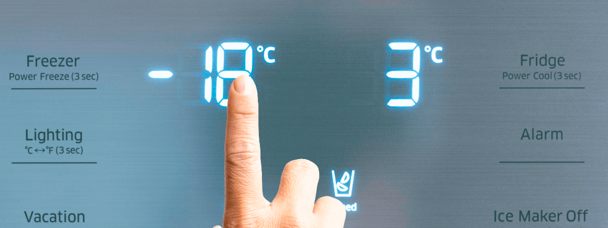 Fridge freezer temperature display settings showing -18°C for freezer and 3°C for fridge