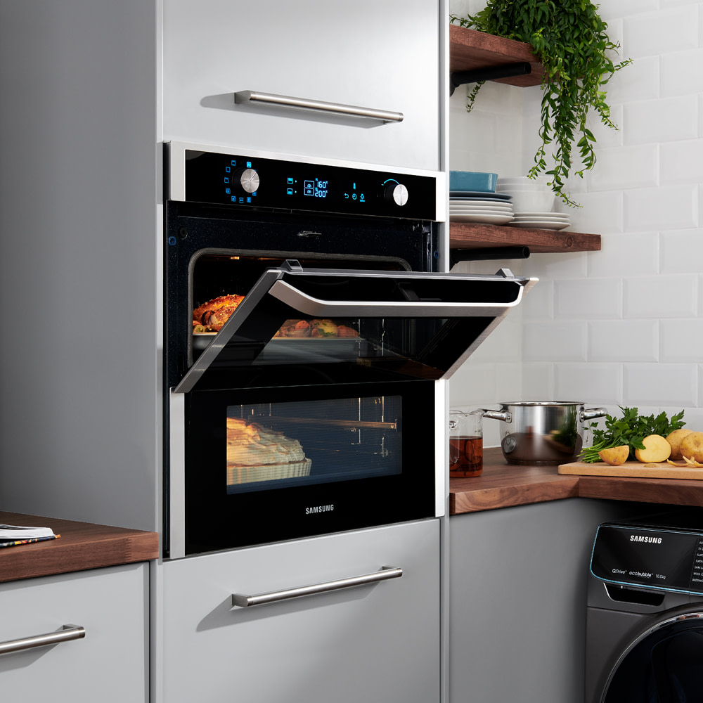 Samsung NV75N5671RS Pyrolytic Dual Cook Flex Single Oven STAINLESS 
