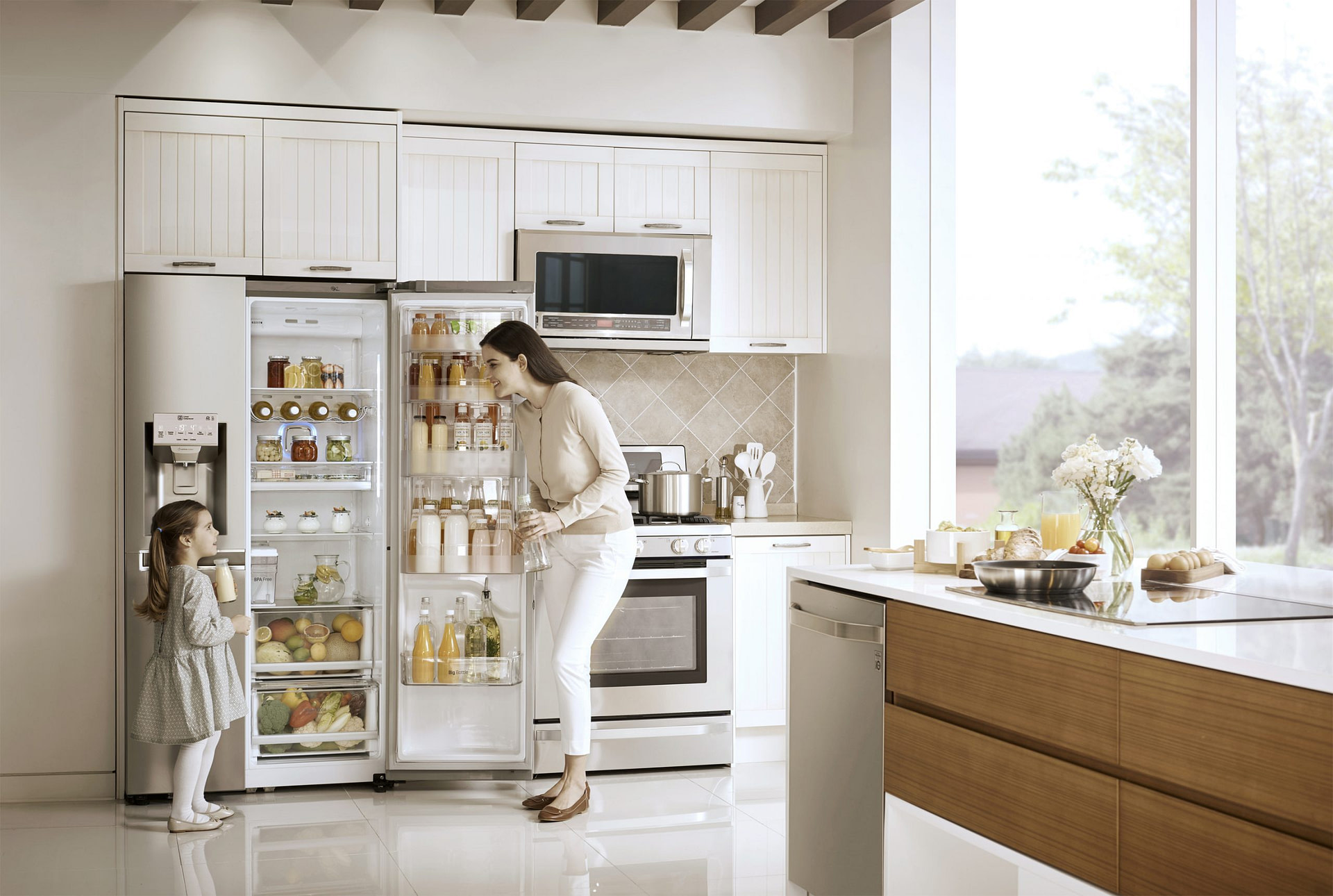 kitchen design with fridge
