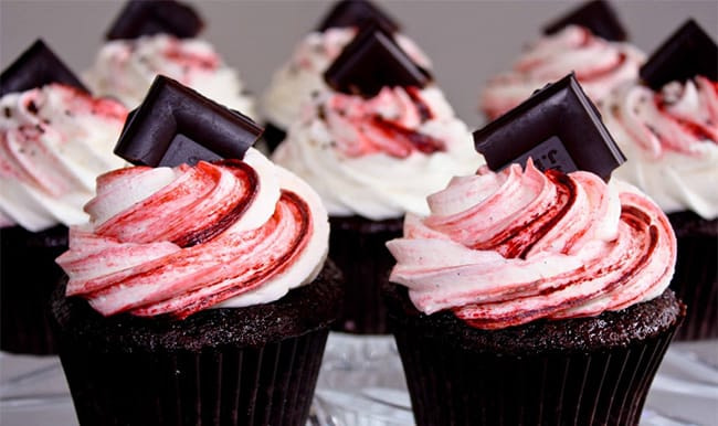 Dark Chocolate Raspberry Filled Cupcakes - Recipes - Appliance City