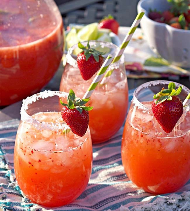 Strawberry Margarita Punch. National Punch Day! | Appliance City - Recipes