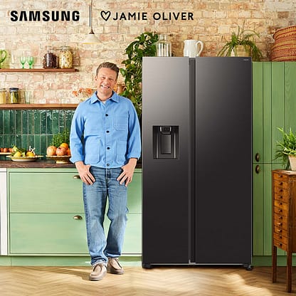 Samsung RS70F64KDFEU Series 6 AI SpaceMax American Fridge Freezer