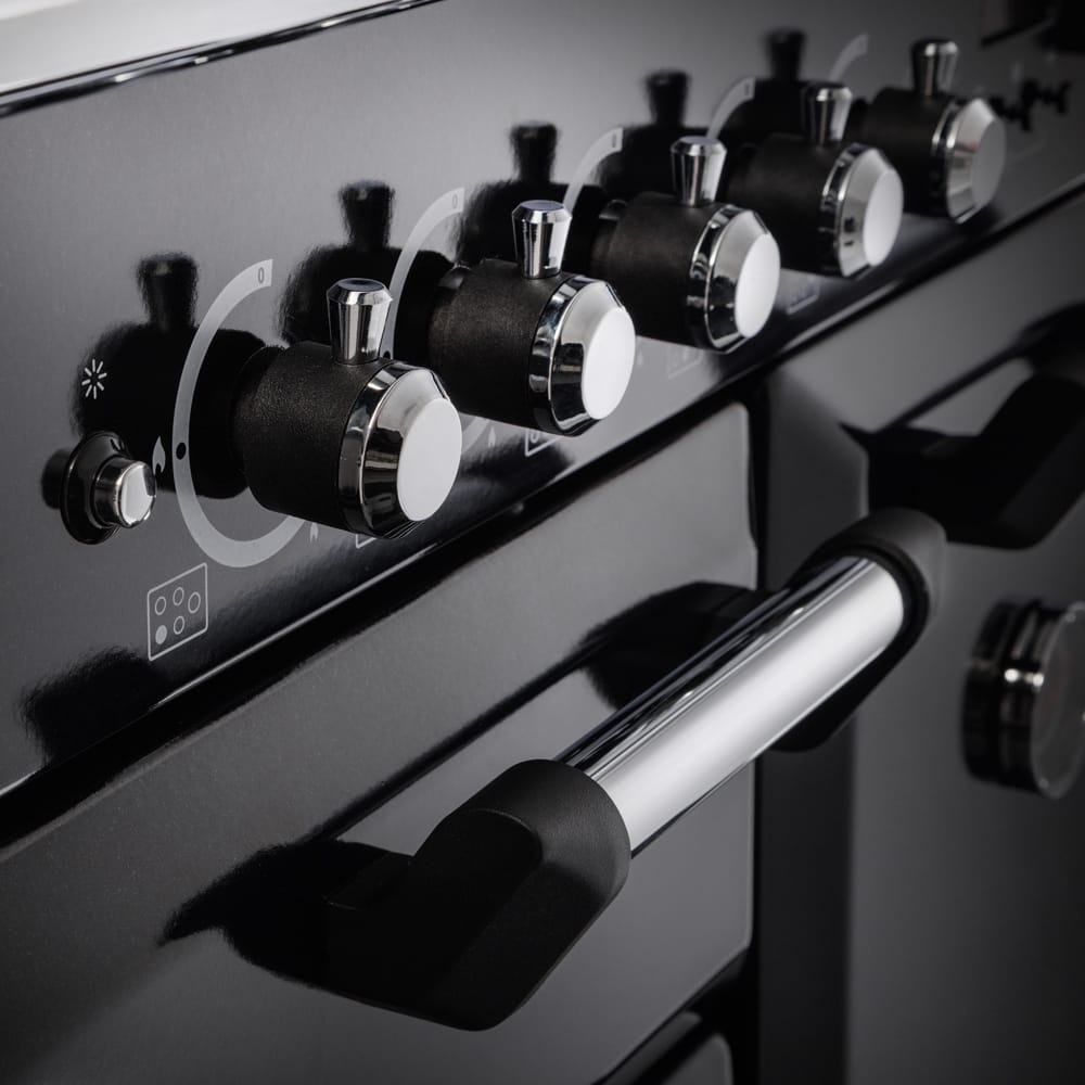 rangemaster-classic-90bk-gas-hob-controls