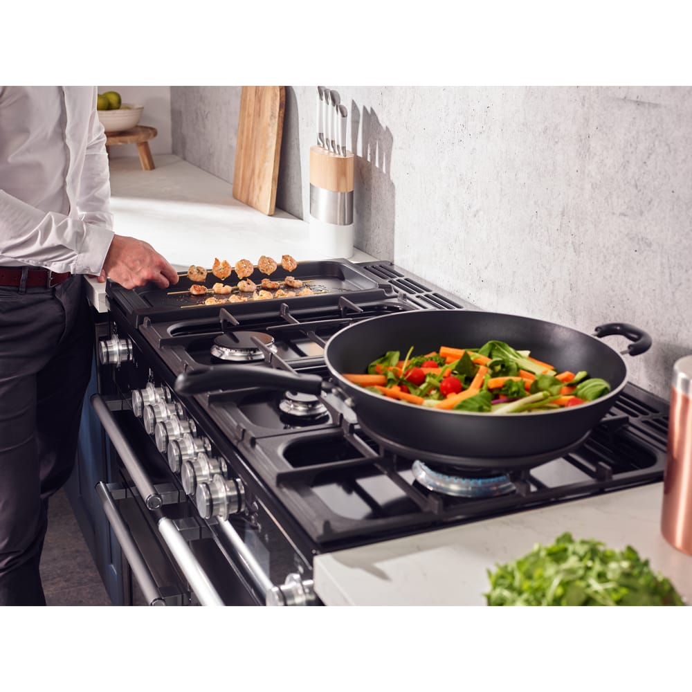 NEXSE110DFBL Dual Fuel Range 9