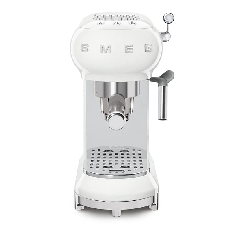 Smeg-ecf01whuk-2