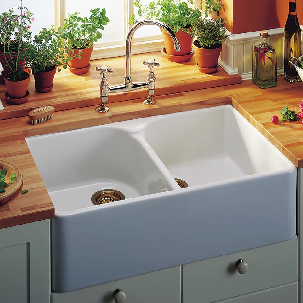 franke-vbk720-1000x1000 Image of a farmhouse style kitchen with wooden worktops and the Franke VBK720 white Belfast sink