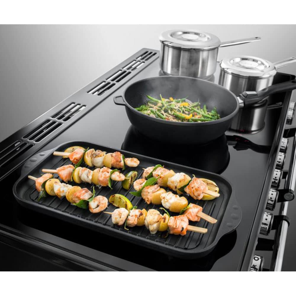 aga-induction-top-lifestyle-3