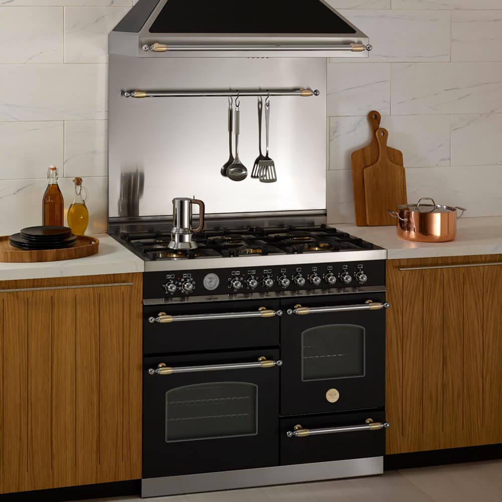 her100-6-mfe-t-net-lifestyle