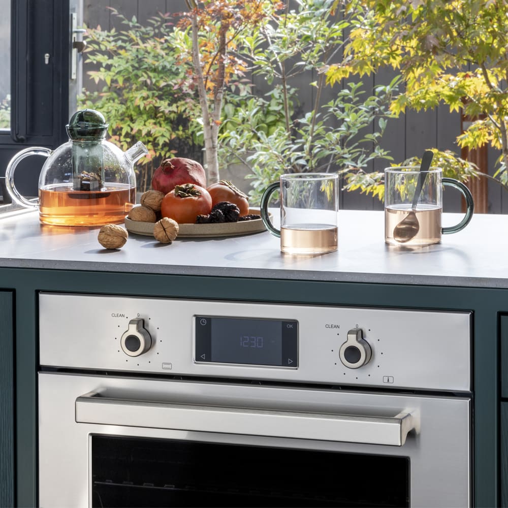 F6011PROVPTX Lifestyle 1