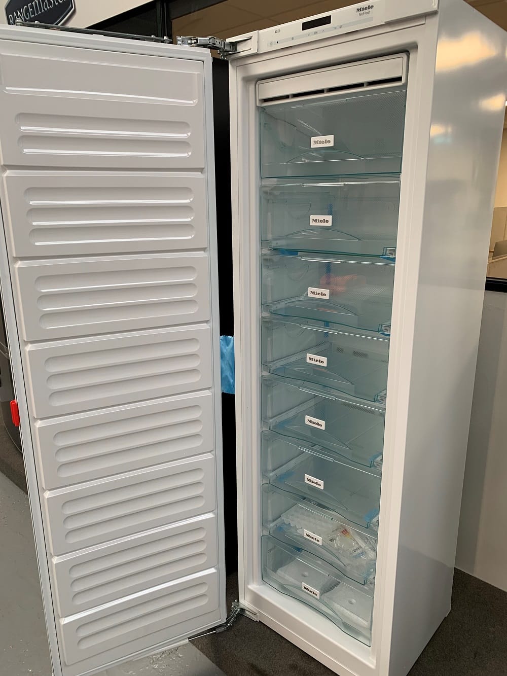 FNS37402I-ex display4