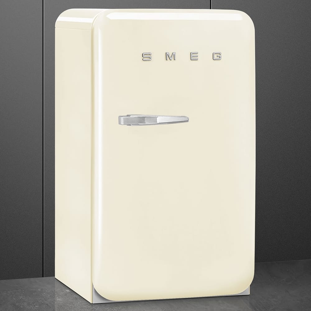 Smeg-fab10rcr5-8