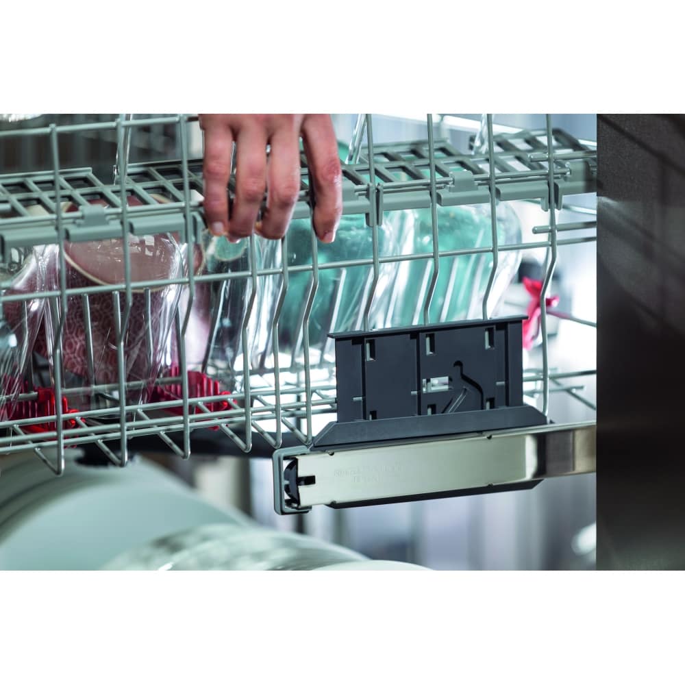 Hisense-hv671c60uk-7