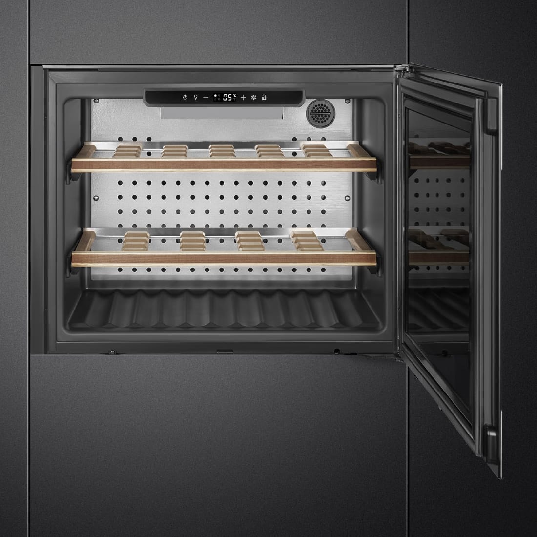 Smeg-cvi321x3-3