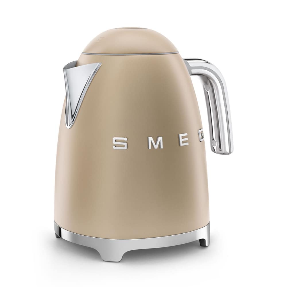 Smeg-klf03chmuk-3 matt champagne smeg kettle