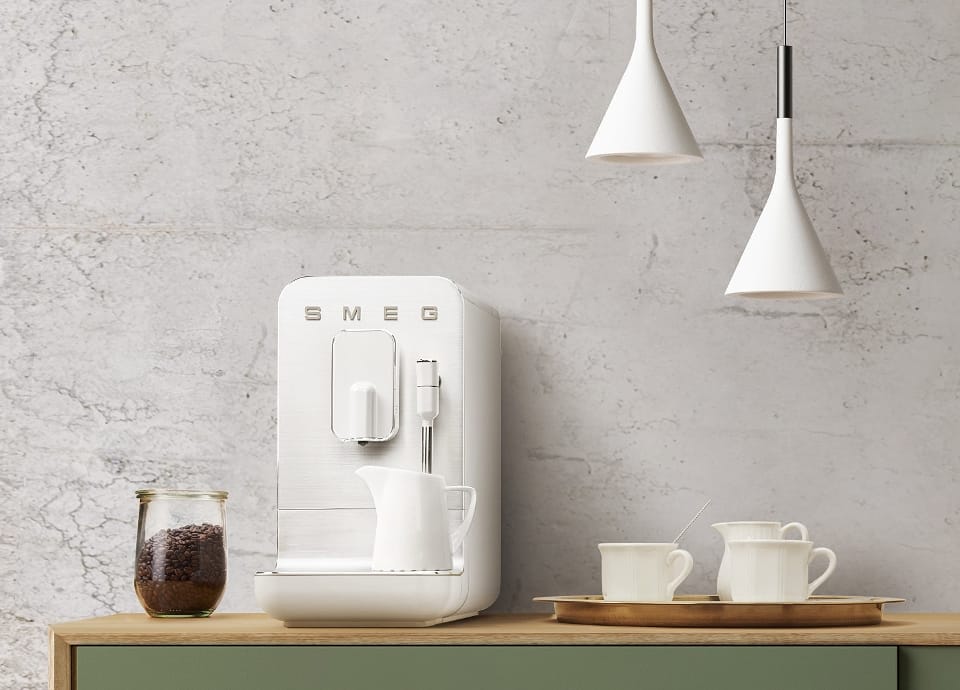 smeg-bean-to-cup-coffee-machine-white