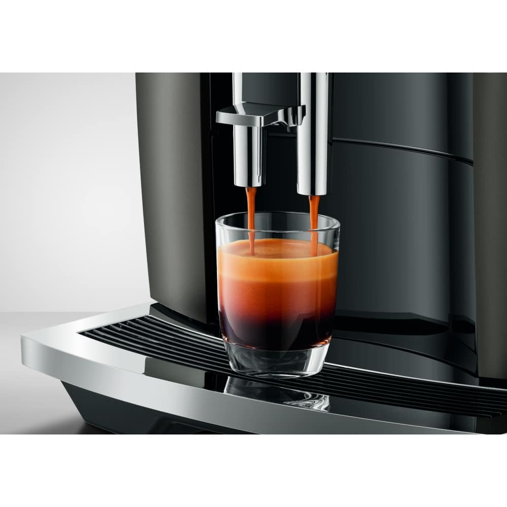 Jura-e8-darkinox-2024-5