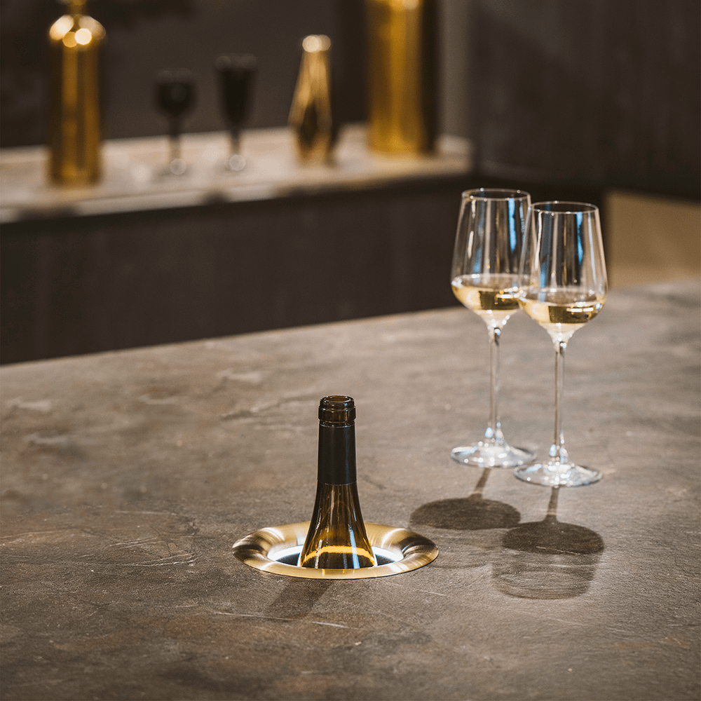 Curved_Brass 1000x1000