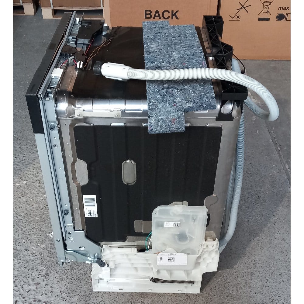 Hisense-HV693C60UK-exdisplay-oct2025b-3