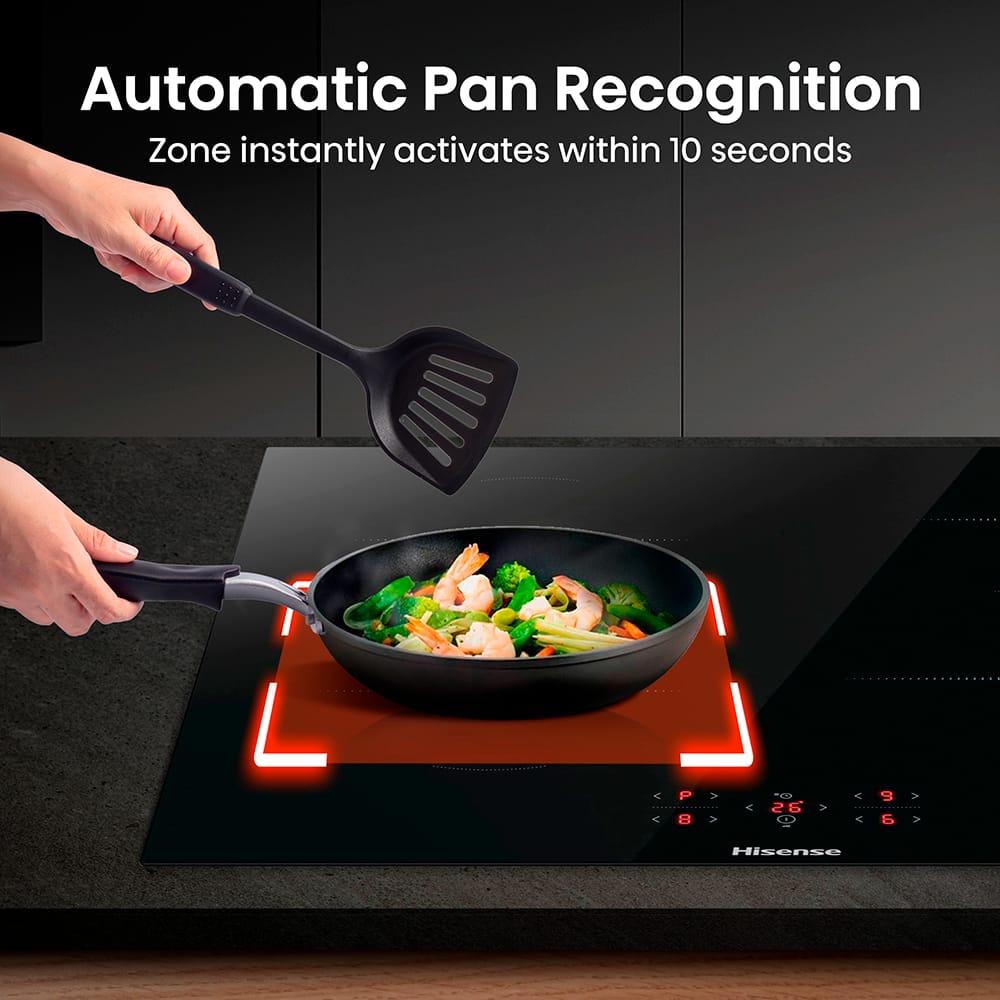 Automatic Pan Recognition_HI6401BSC_3 Frying pan on Hisense hob with red square underneath, showing the automatic pan recognition zone activating within 10 seconds.
