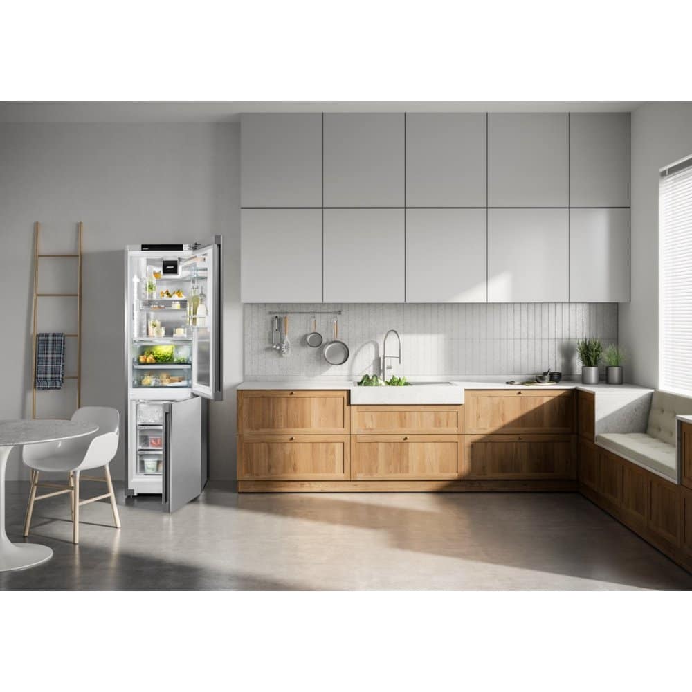 Liebherr-cbnstb579i-6