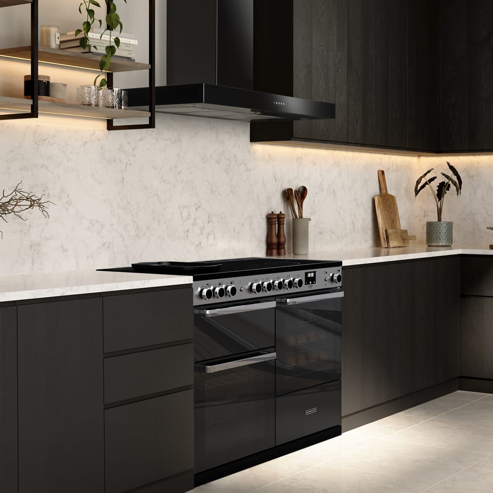 EDDLO110EIGBLK Lifestyle