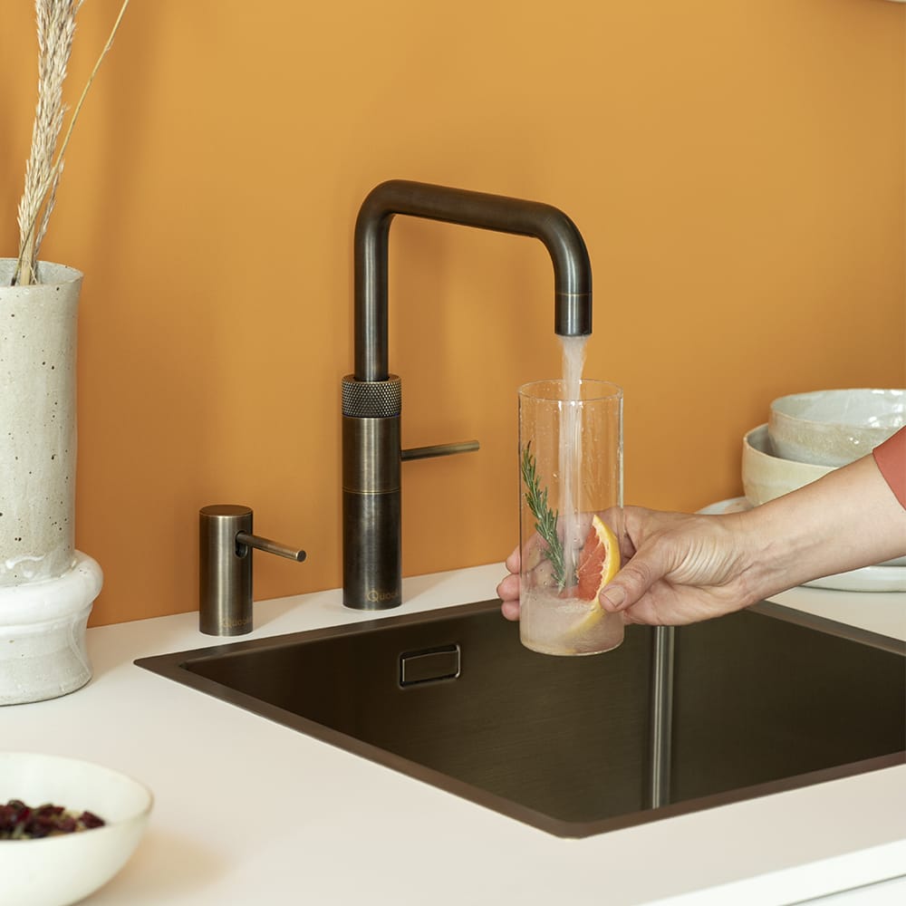 Quooker-Fusion-Square-Messing-Patina-Orange-1000x1000