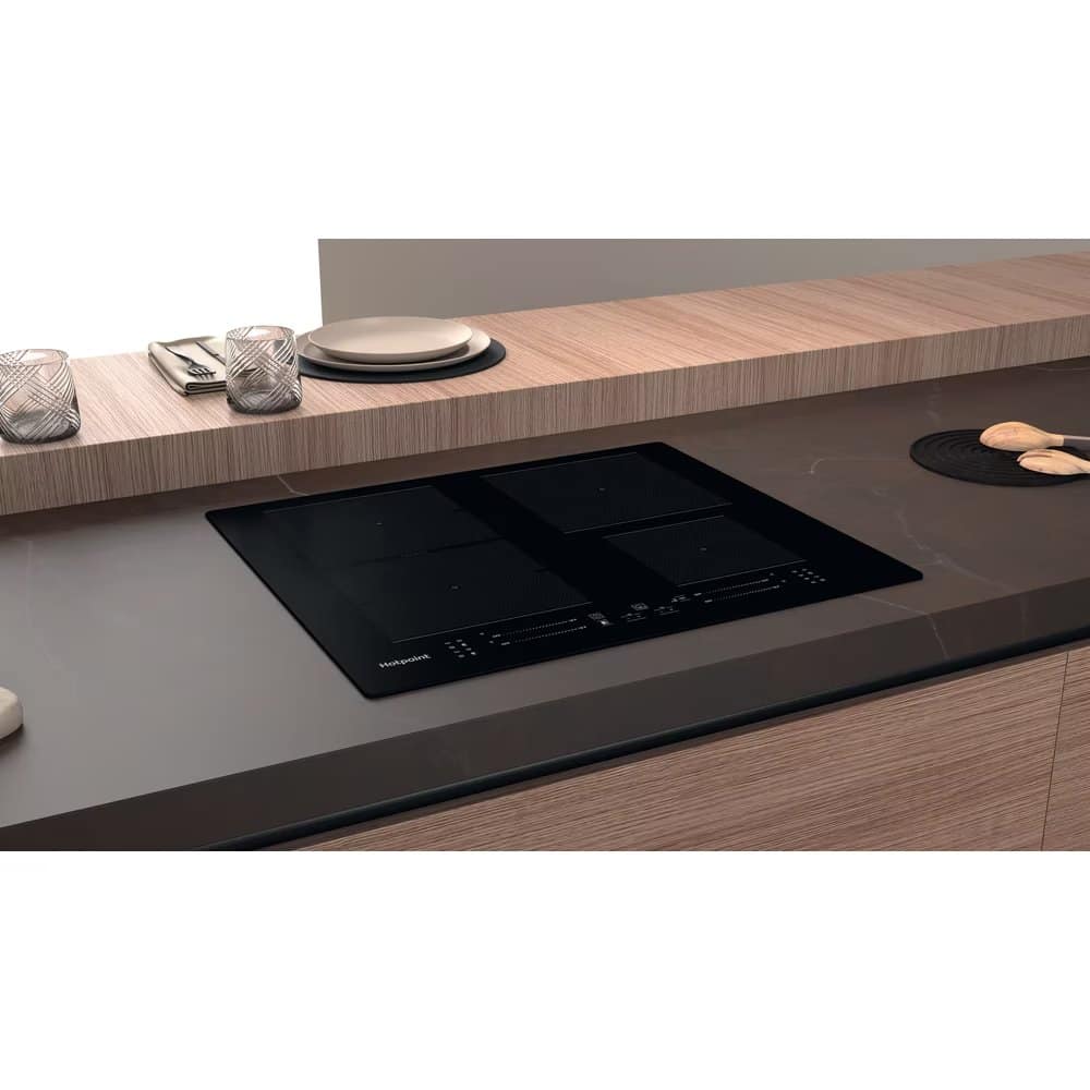 Hotpoint-TS5760FNE-8