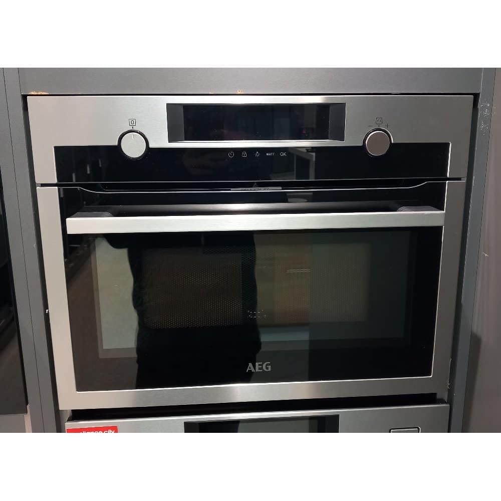 AEG-KME525860M-exdisplay-oct2025-1