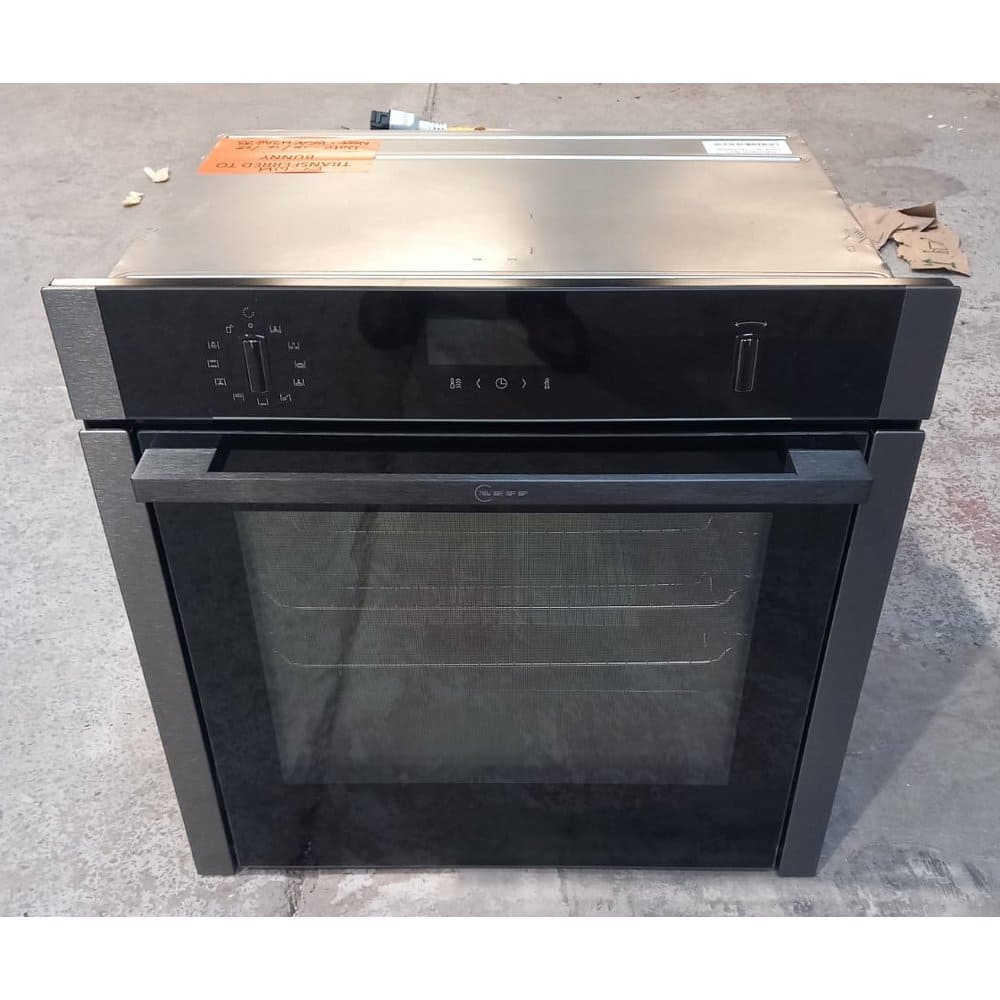 Neff-B6ACH7AG7B-exdisplay-dec2025-1