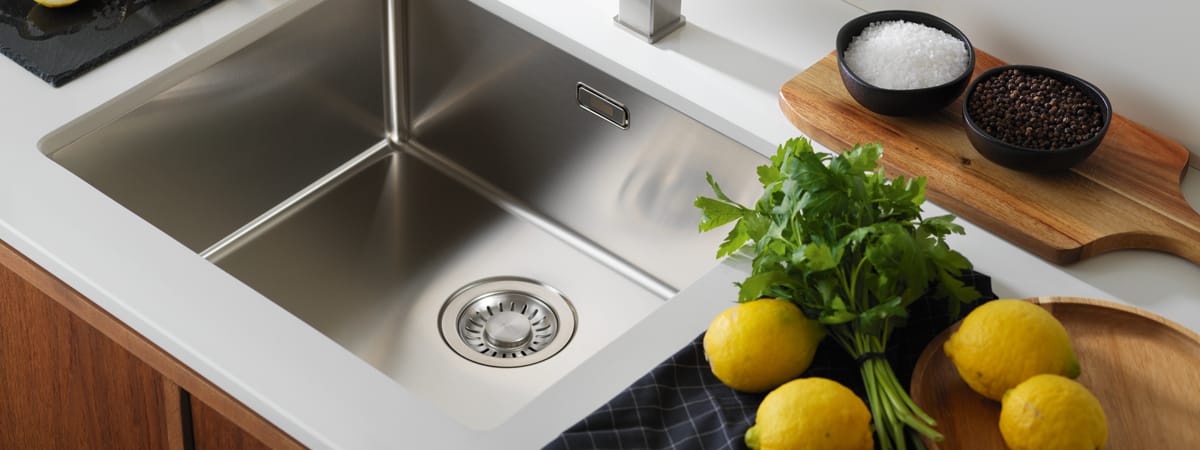 How to Unblock Kitchen Sink Without Plunger: Easy DIY Fixes