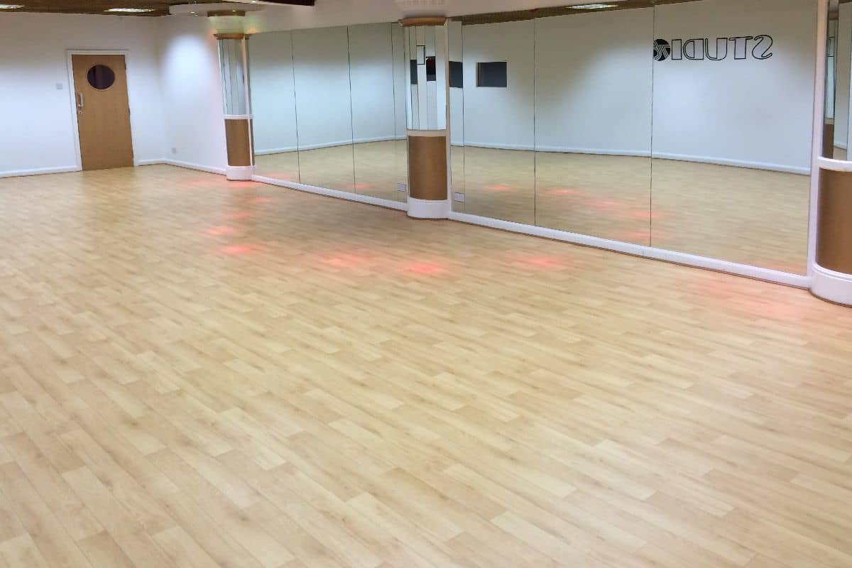 Dynamic™ Wood Effect Vinyl Dance Floor Le Mark Floors